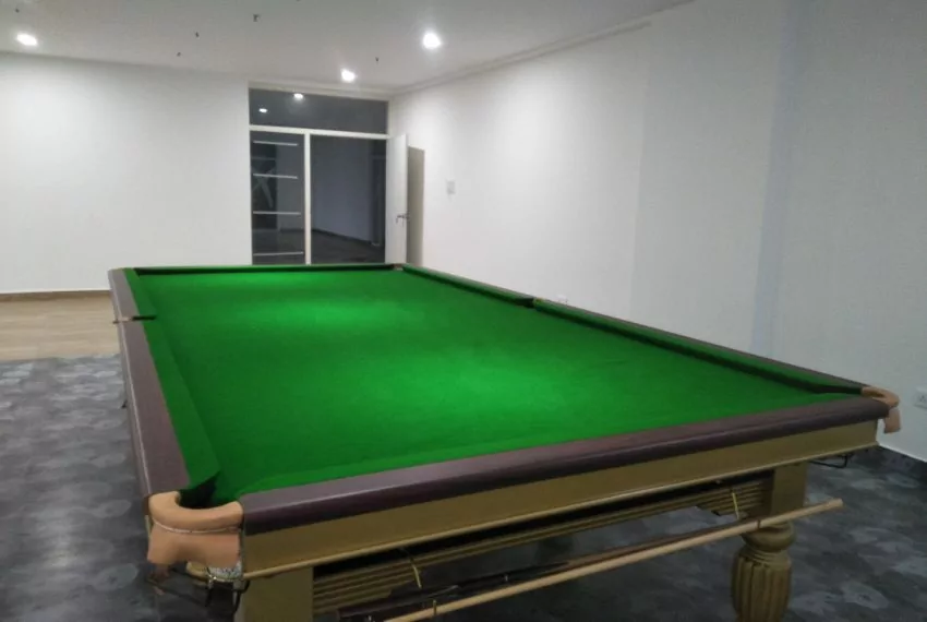 Pool table