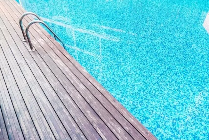 swimming-pool